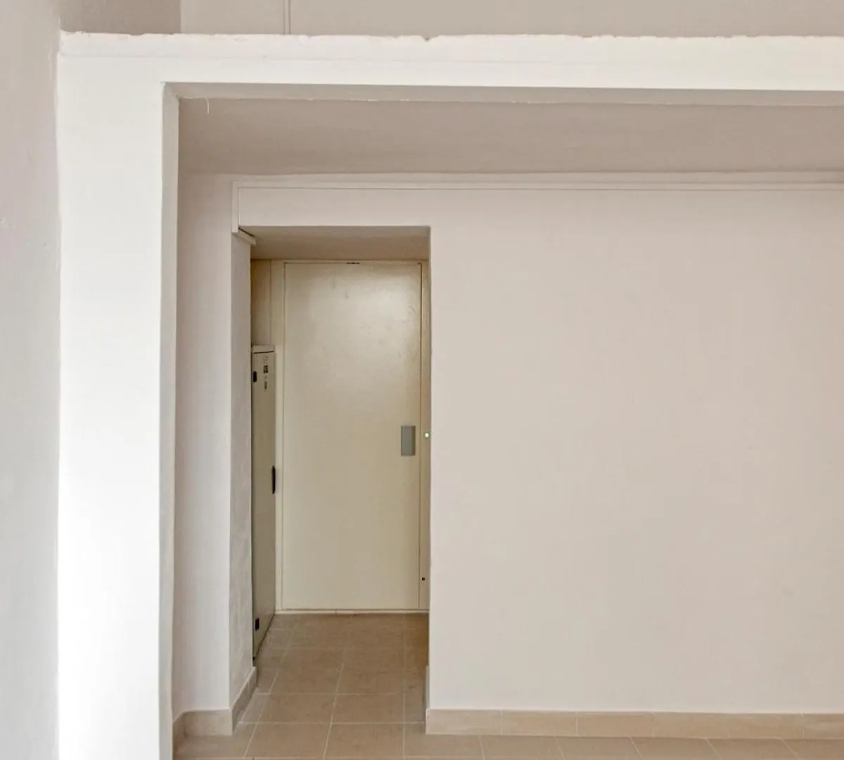 Free Parking - Quiet And Bright City Center Apartment ليفورنو